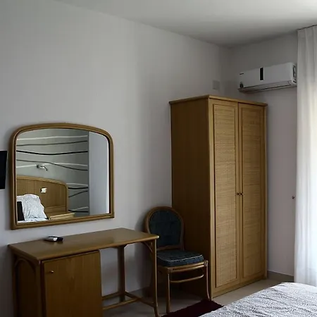 Mandetta - Adults Only 3*