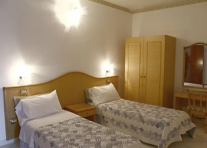 Mandetta - Adults Only 3* פסטום