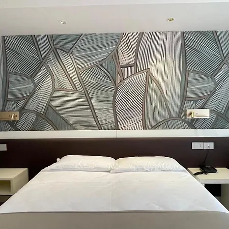 Mandetta - Adults Only Paestum
