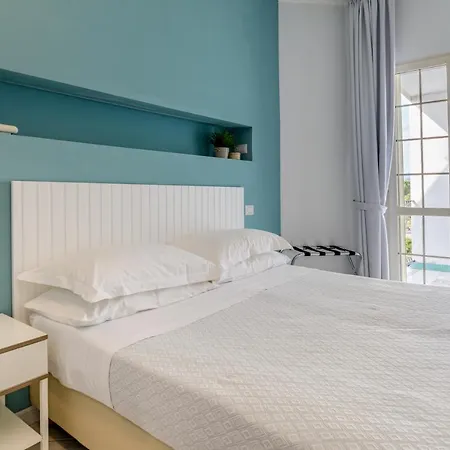 Mandetta - Adults Only 3*